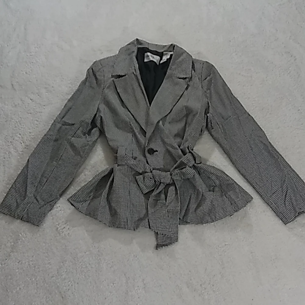Moda Spiegel 2pc Houndstooth Suit NWOT